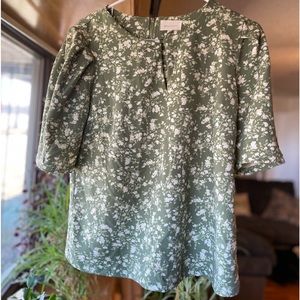 🌱 Mellóday Floral Blouse w/ Keyhole Detail & Exposed Zipper 🌱